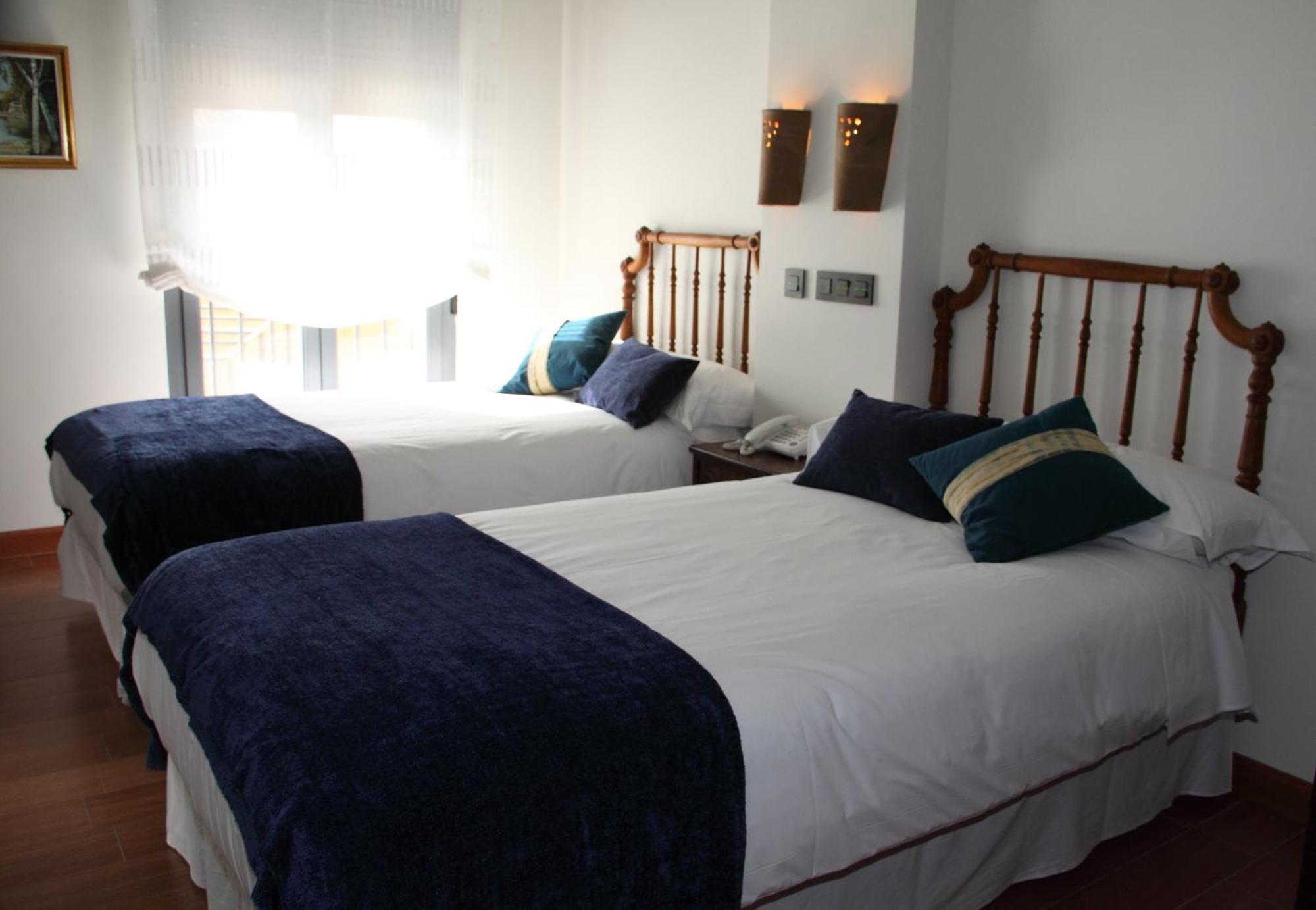 Concejo Hospederia Hotel Valoria la Buena Bagian luar foto