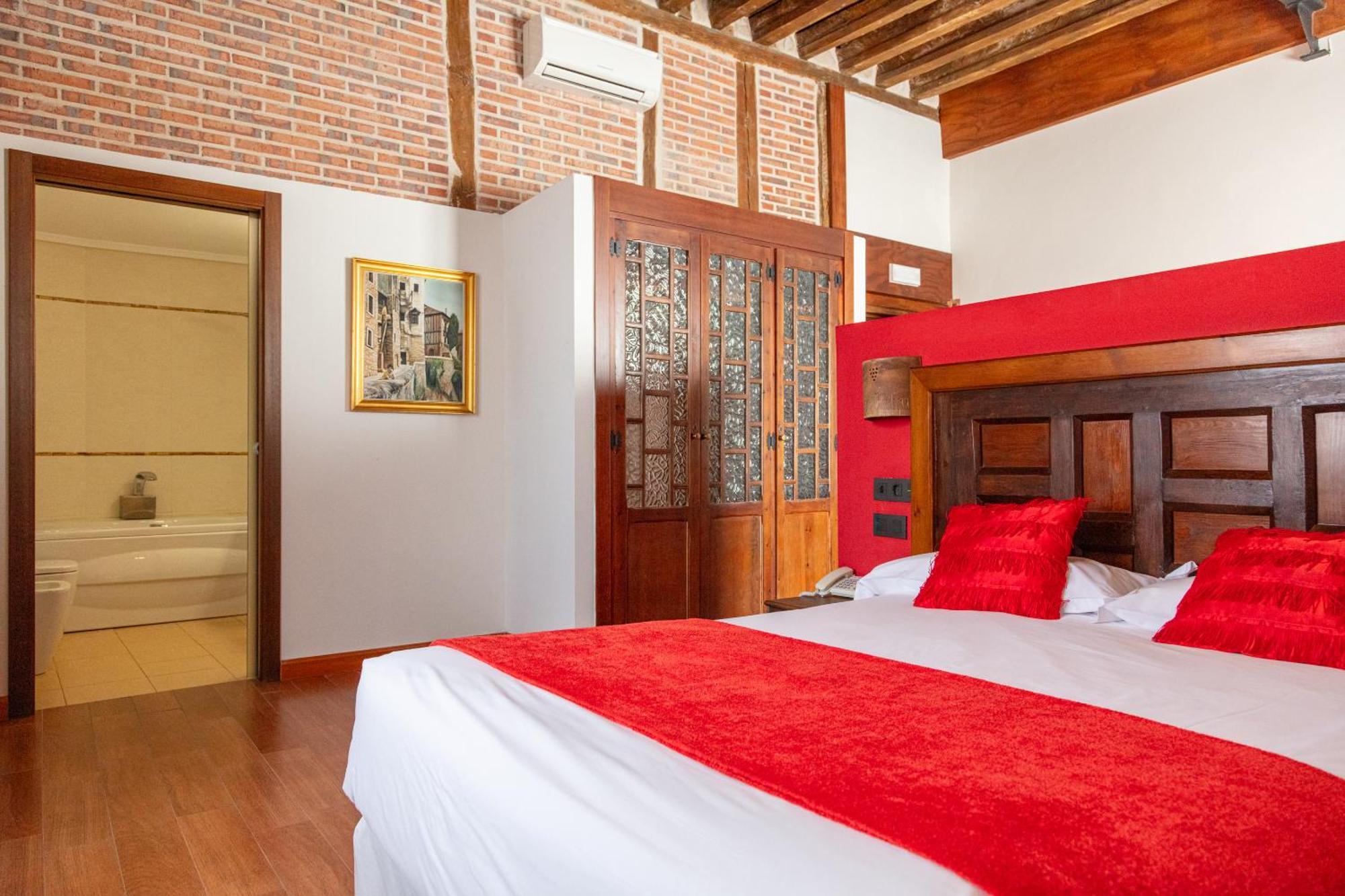 Concejo Hospederia Hotel Valoria la Buena Bagian luar foto