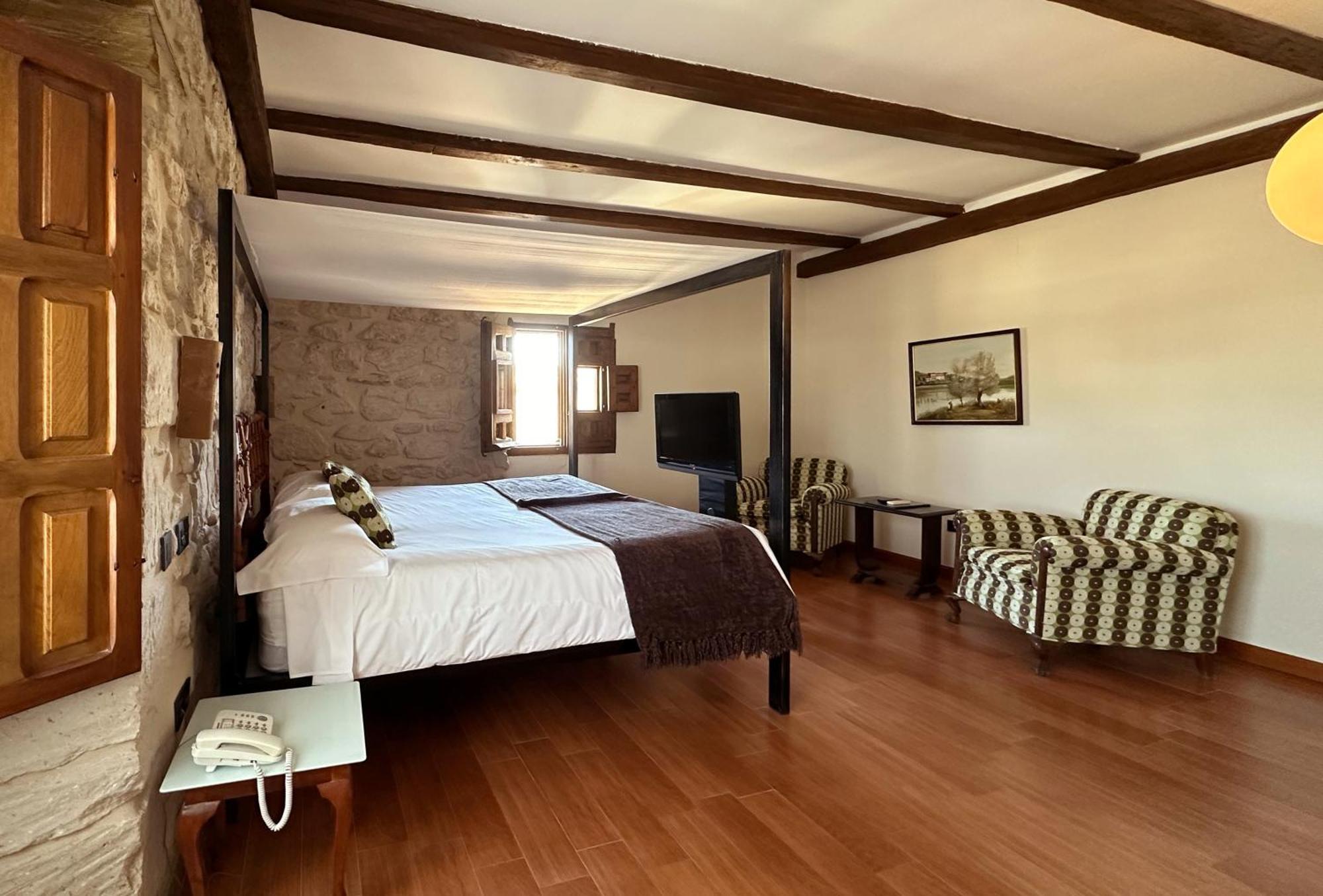 Concejo Hospederia Hotel Valoria la Buena Bagian luar foto