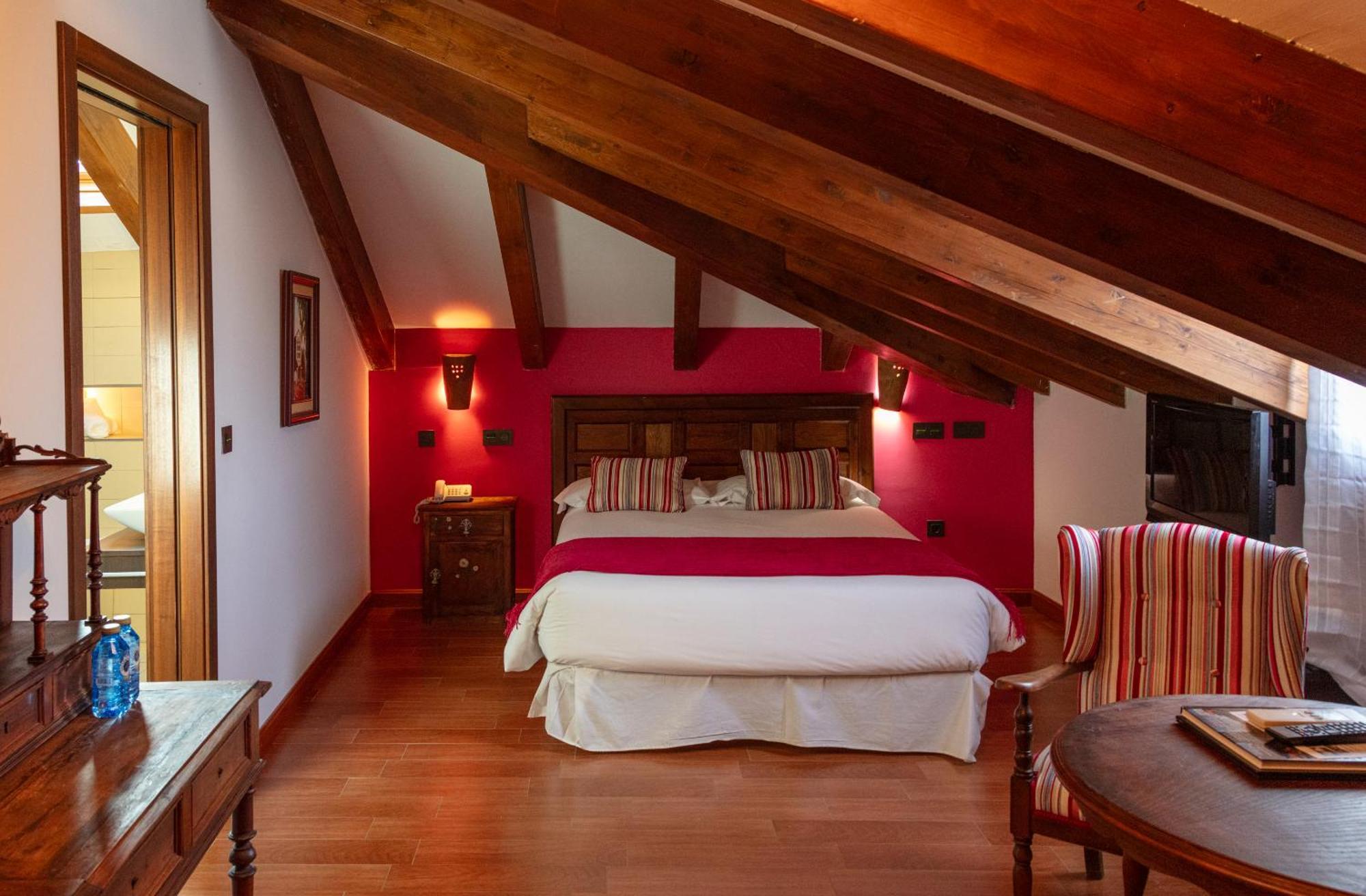 Concejo Hospederia Hotel Valoria la Buena Bagian luar foto