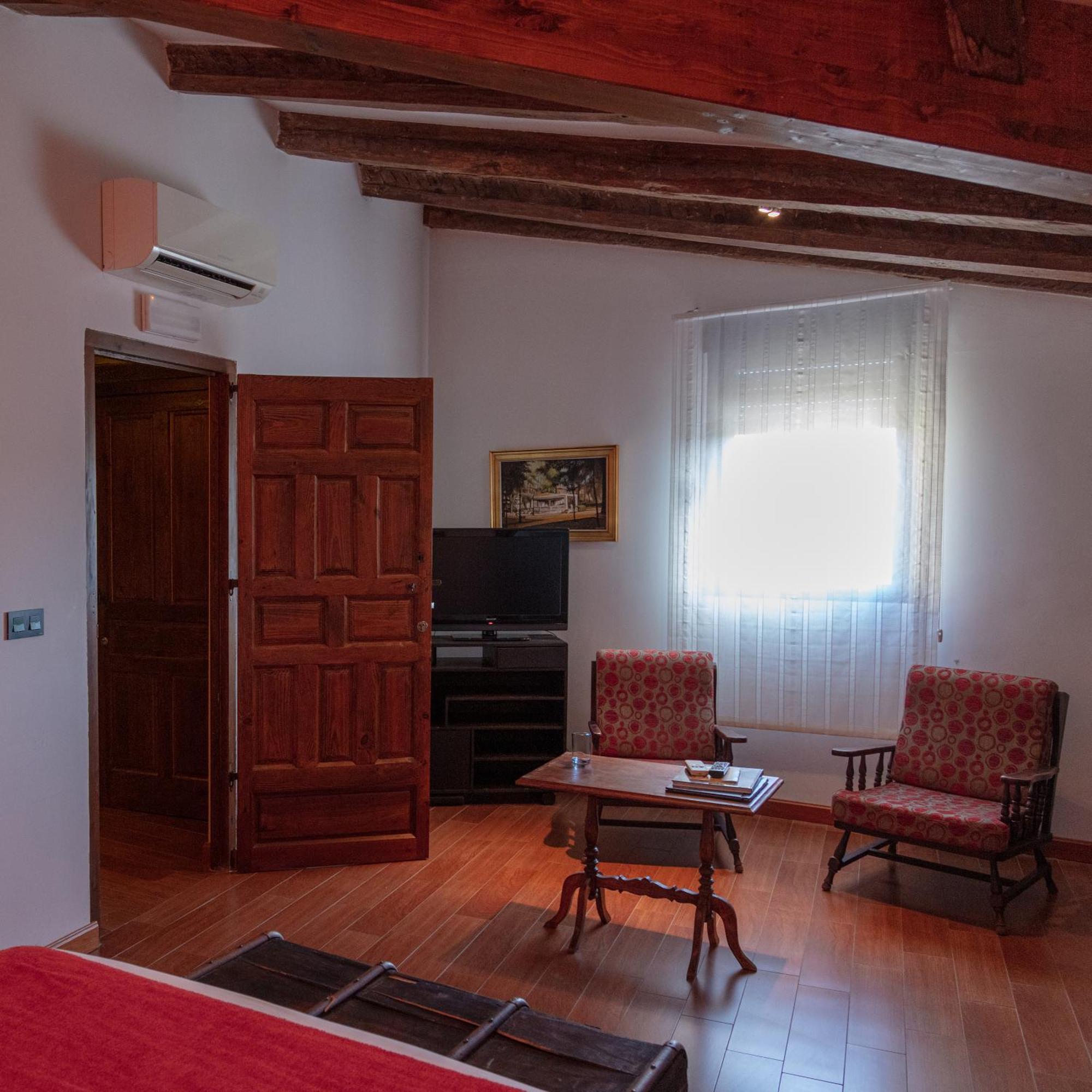 Concejo Hospederia Hotel Valoria la Buena Bagian luar foto