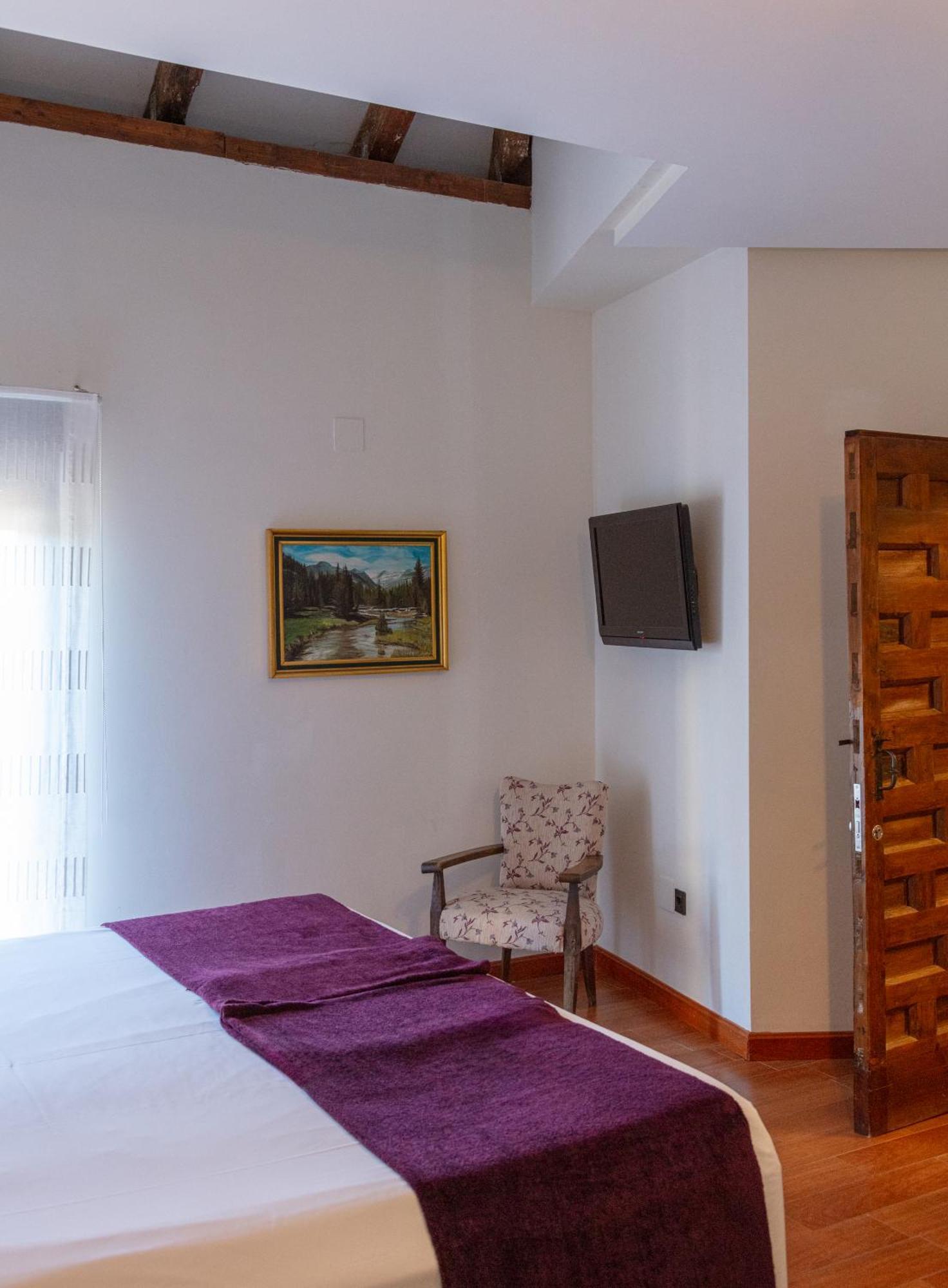 Concejo Hospederia Hotel Valoria la Buena Bagian luar foto